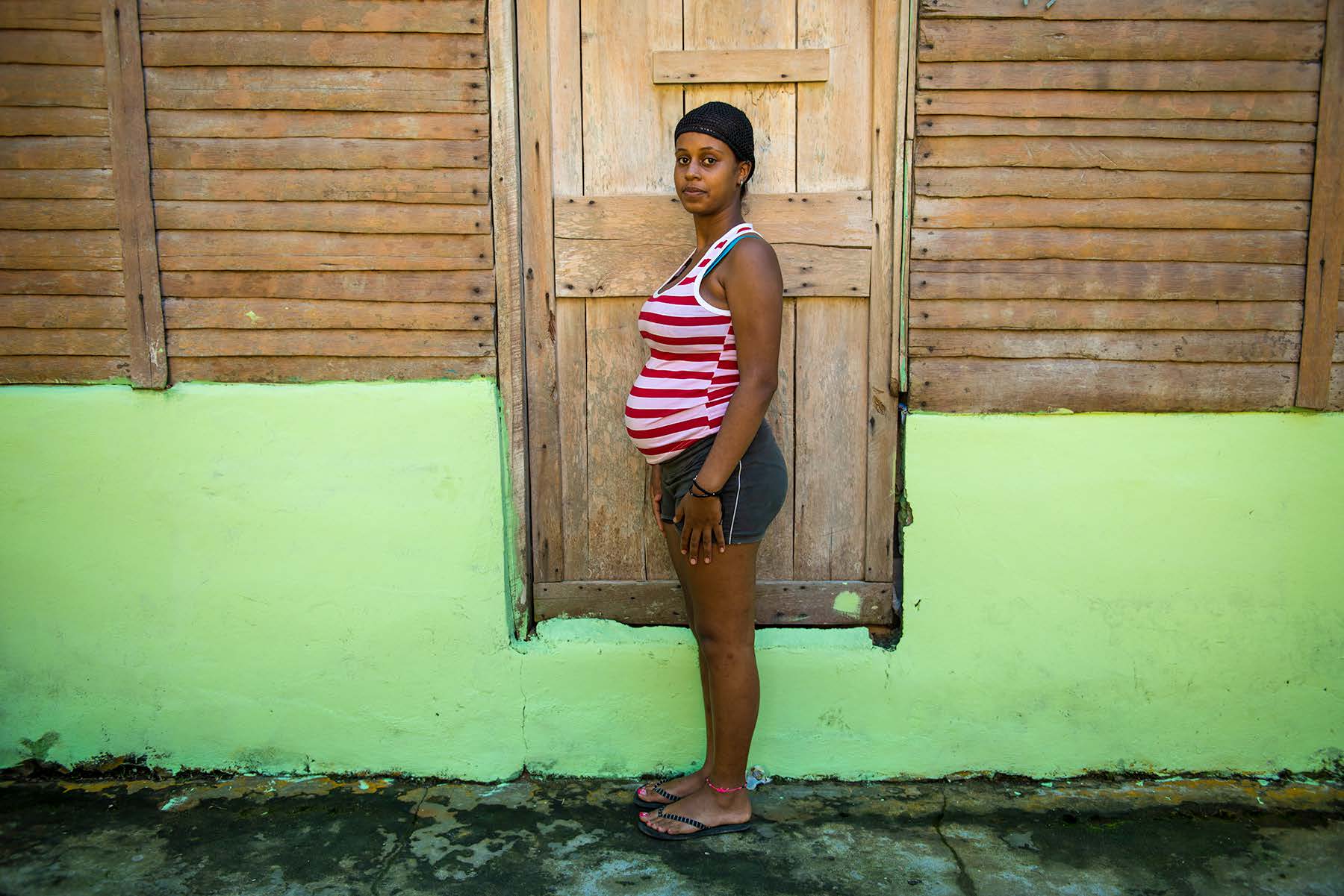 Teenage Pregnancy In The Dominican Republic Rainforest Journalism Fund 