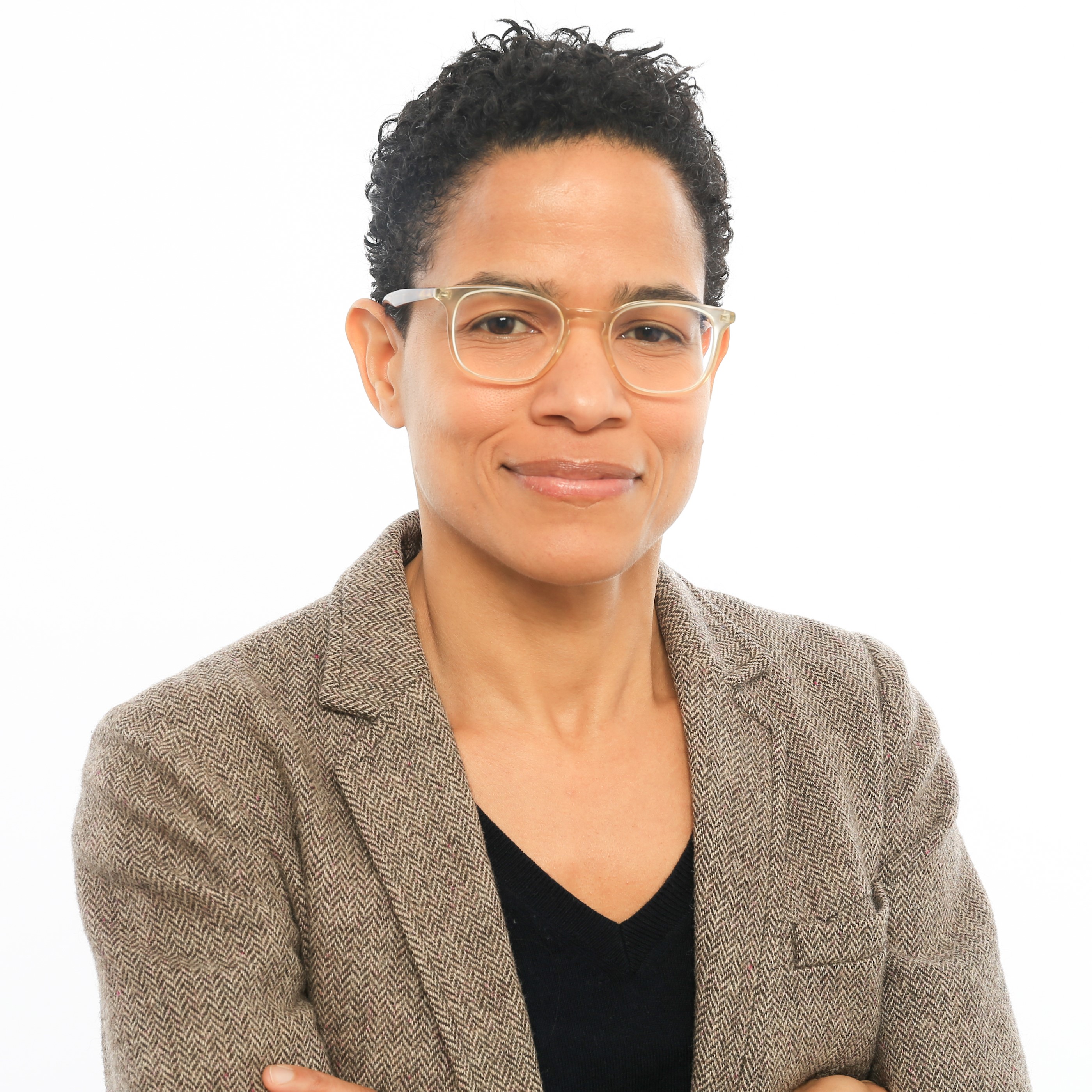Nikki Jones headshot