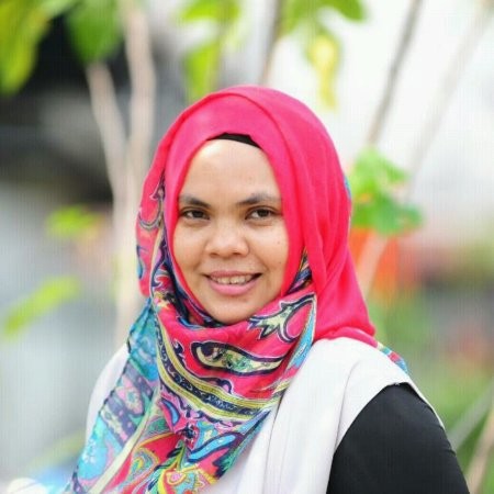 Aseanty Pahlevi headshot