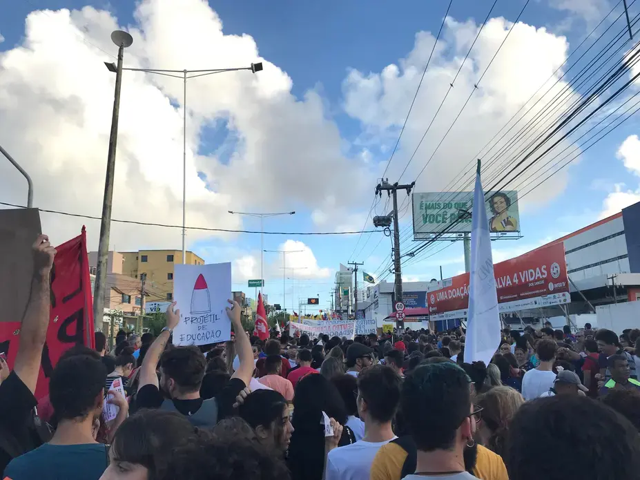 People in Natal, Rio Grande do Norte, filled the city's main avenue, as part of a national movement to protest major cuts on the education budget. Image by Rafael Lima. Brazil, 2019.