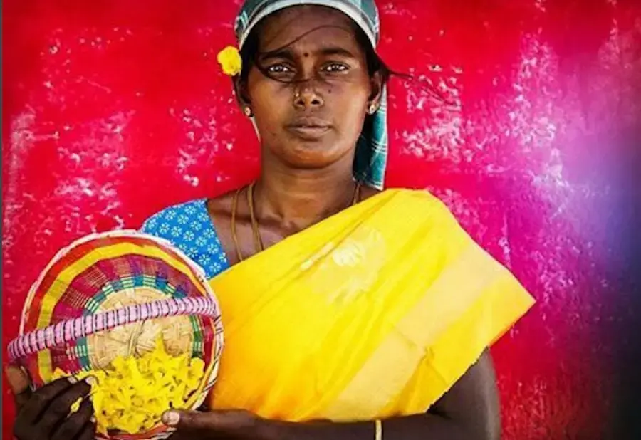 One of the artisans Oshadi works with to produce naturally-dyed clothes. Image courtesy of Oshadi. India, 2016.