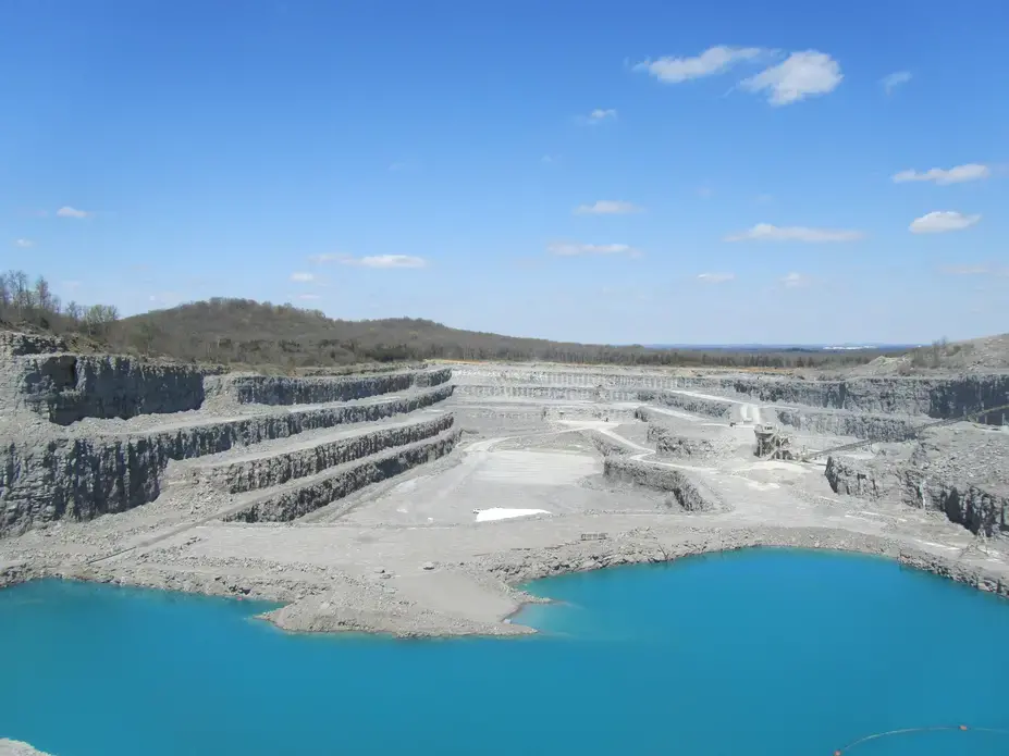 The Rutherford sand mine in Tennessee. Image by Vince Beiser. United States, 2017. 