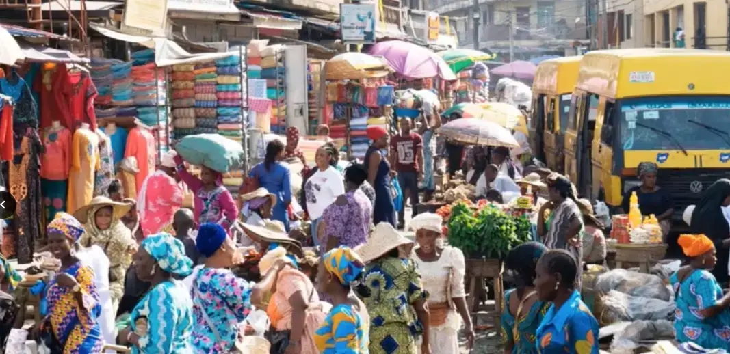 Women in a market in Lagos. Image by Joy Ikekhua. Nigeria, 2019.