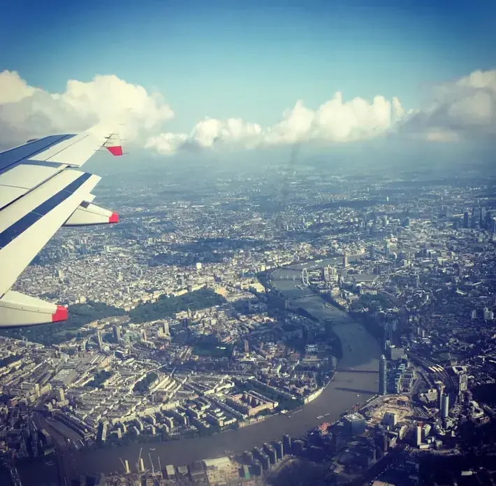 A hazy view of London from the sky. Image by Rohan Naik. United Kingdom, 2018.