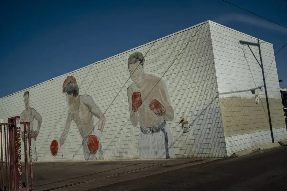 A mural decorates the wall of a building in downtown Las Vegas, Tuesday, Nov. 10, 2020.&nbsp;Image by Wong Maye-E / AP Photo. United States, 2020.