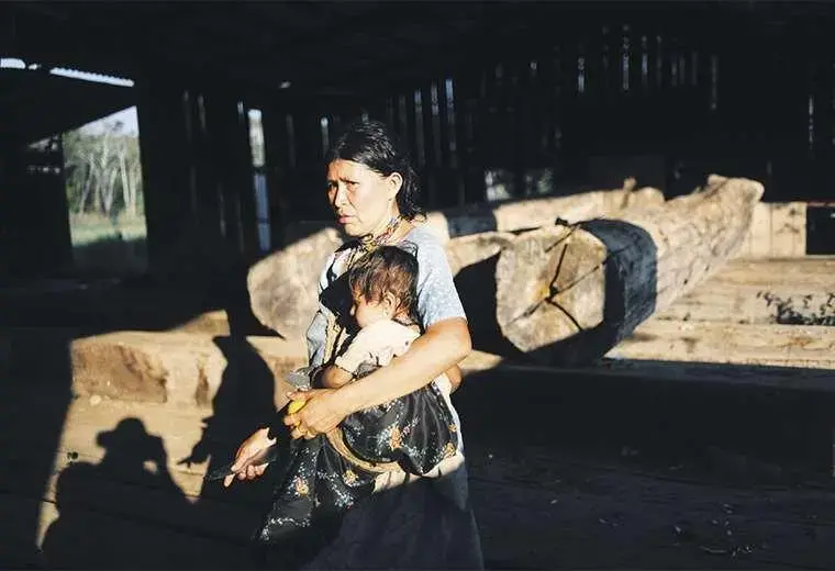 The past froze in what was the San Ambrosio sawmill, where bales of wood left aged over the years. Image by Manuel Seoane. Bolivia, 2019.