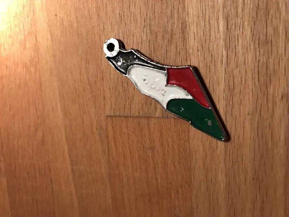 Pendant: a gift to Alice Su from A. Image by Alice Su. Germany, 2017.