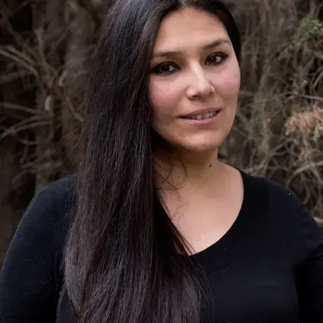 karen gil.jpg Karen Gil headshot