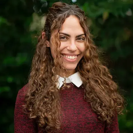 Gina Lee Castro headshot