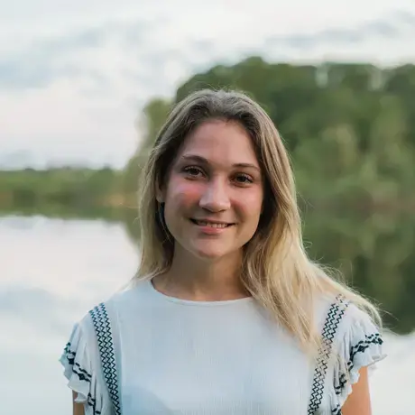 Sarah Breske headshot