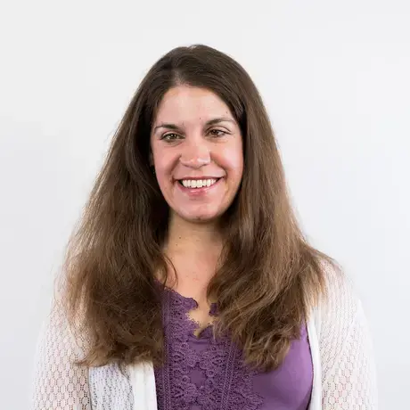 Rachel Oswald headshot