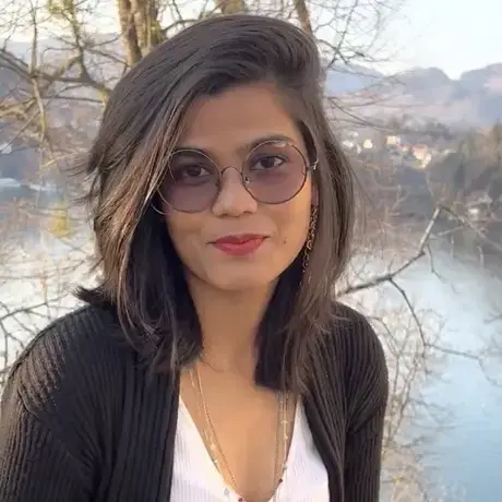 Monika Mondal Headshot