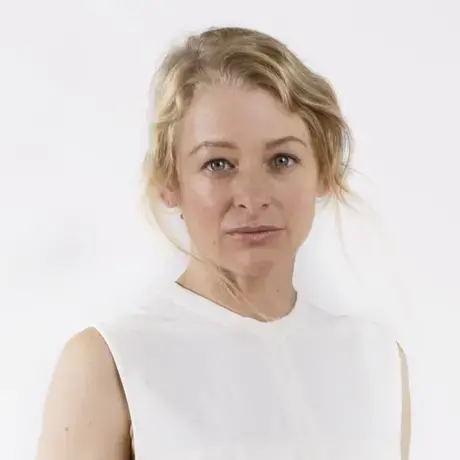 Ann Neumann headshot