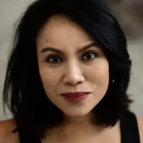 Ana P. Santos headshot