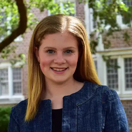 Serra Sowers headshot
