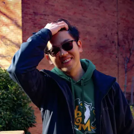 Image of Jason wearing a w&amp;m sweatshirt
