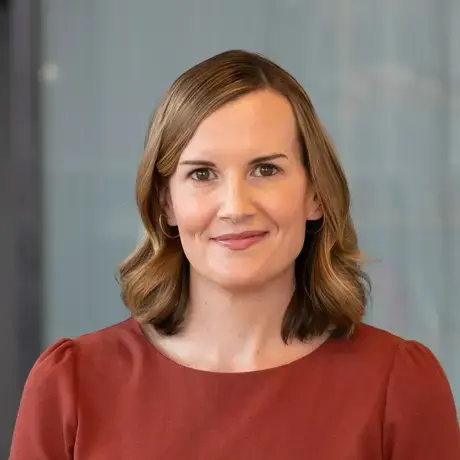 Susan Davis headshot