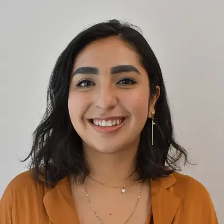 headshot of Fernanda Ledesma