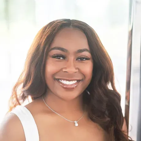Nia White
