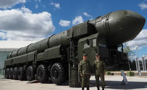 Rachel Oswald, joined by Tom Hundley, will speak about cold war parallels and relations with North Korea as nuclear tensions escalate. Image by Rachel Oswald. Russia, 2015.