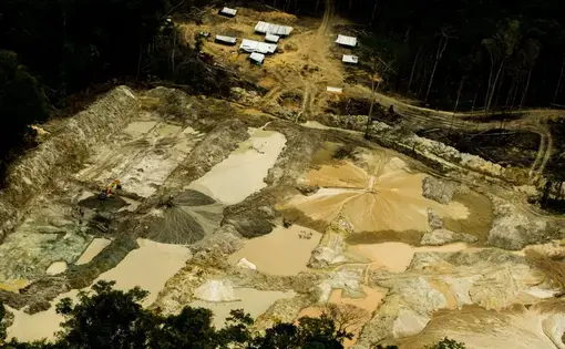 Illegal mining registered on overflight in Munduruku indigenous land, southwest Pará. Image by Christian Braga/InfoAmazonia. Brazil, September 2019.