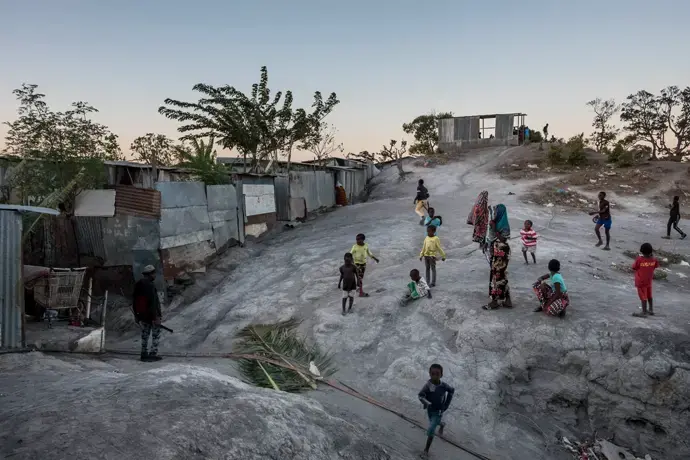 A hillside in the bangas, or slums, of Mayotte. Image by Tommy Trenchard. Comoros, 2019.