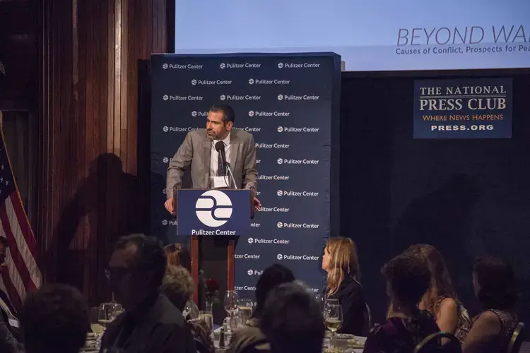 Yochi Dreazen, foreign editor at VOX, shares his thoughts on reporting in conflict zones and the importance of funding international journalists. Image by Jin Ding. Washington, D.C.,&nbsp;2018.