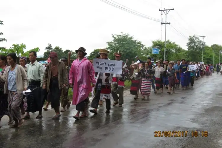 Demonstrations in Puta-O. Image courtesy Mongabay. Myanmar, 2017.
