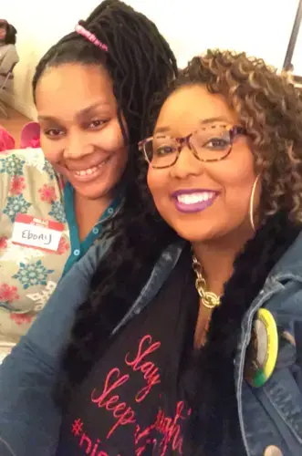 Misha Marshall with her cousin Ebony. Image courtesy of the St. Louis Jewish Light.<br />
