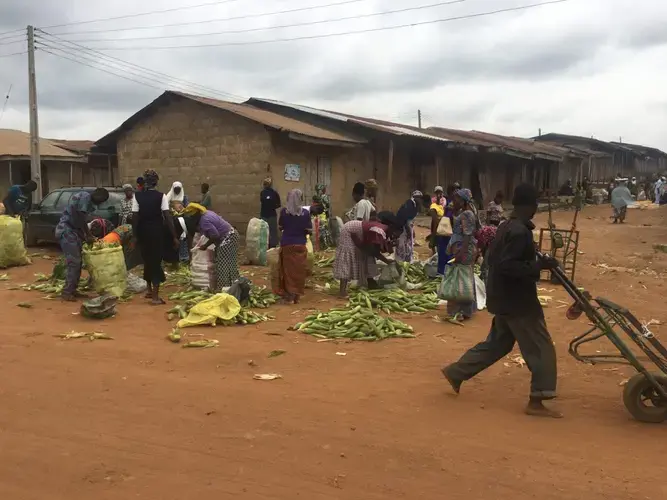 Elekaara Market in Ibadan, Nigeria. Image by Wome Uyeye. Nigeria, 2018.