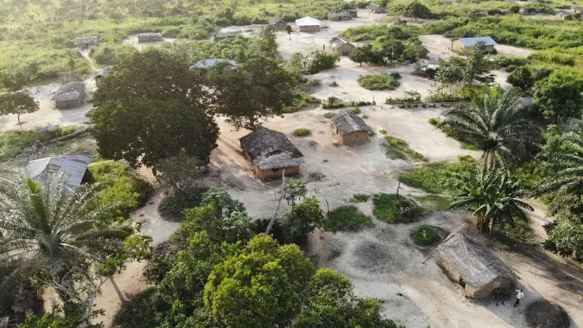 The village of Nkala, Congo. Image by Peter Yeung/The Los Angeles Times. Congo, 2020.