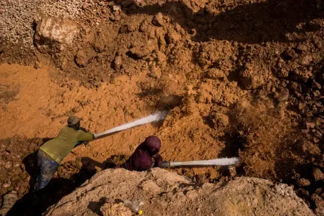 Gold mining in Suriname, a key country on the chain of mercury distribution in South America. Image by Bram Ebus. Suriname, undated.