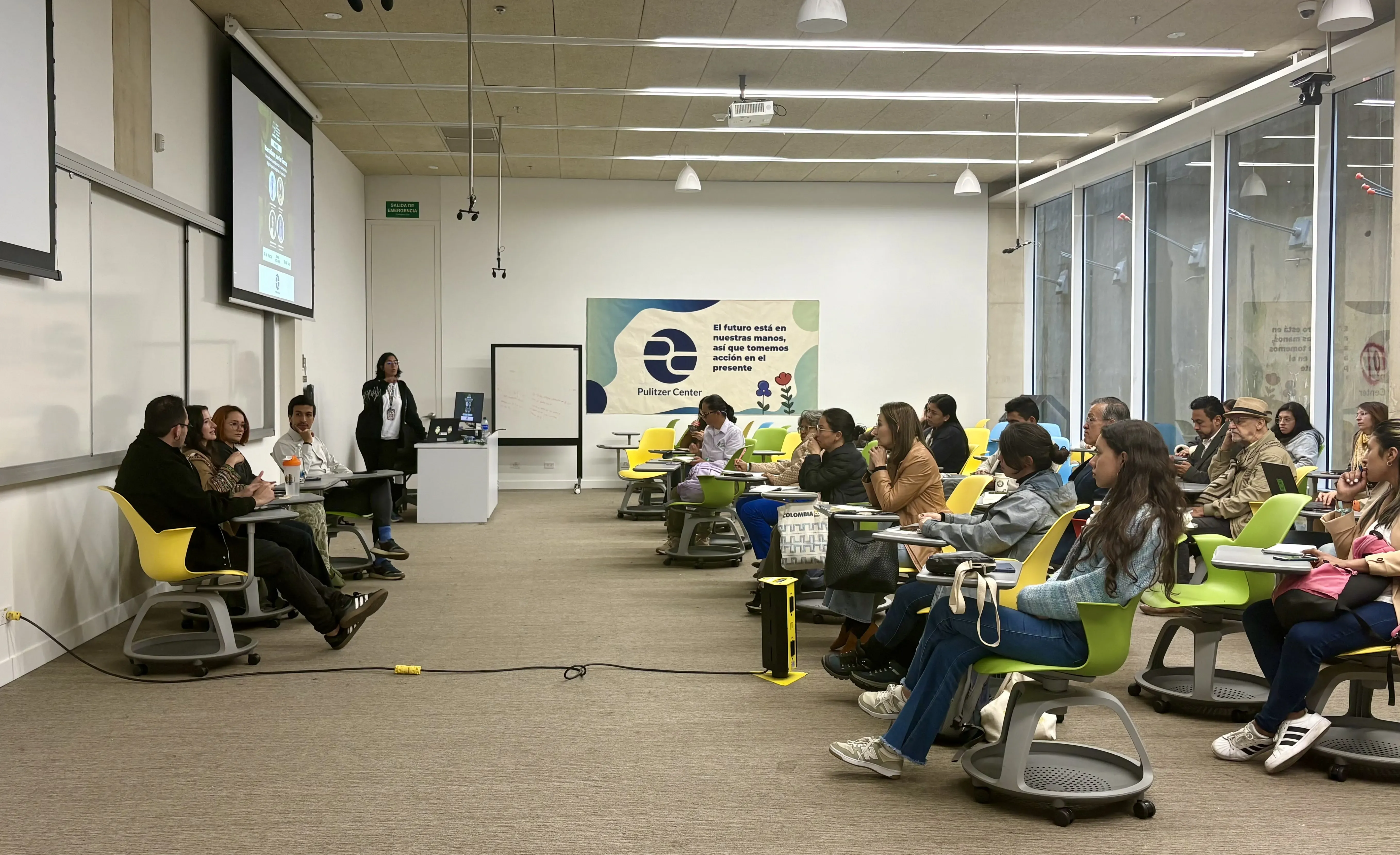 El panel “Narrativas por la tierra: periodismo ambiental y contenido digital para inspirar a la acción” 