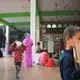 Children play at the dargah of Mai Sahiba in&nbsp;Delhi.&nbsp;Image by Nikhil Mandalaparthy. India, 2019.